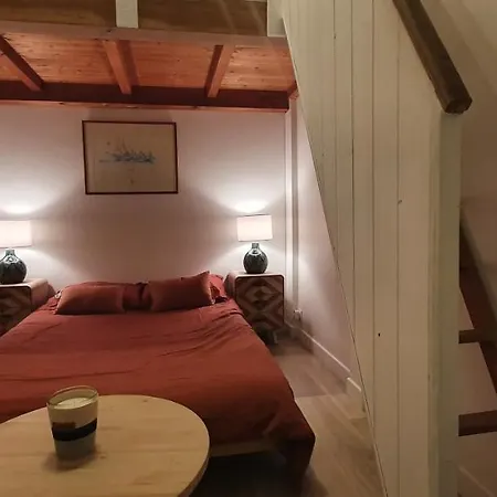 Babeth By Nuits Au Port *