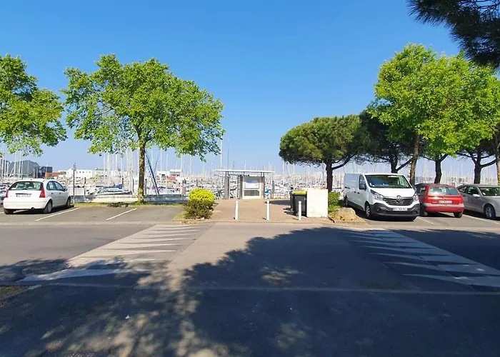 Babeth By Nuits Au Port Villa